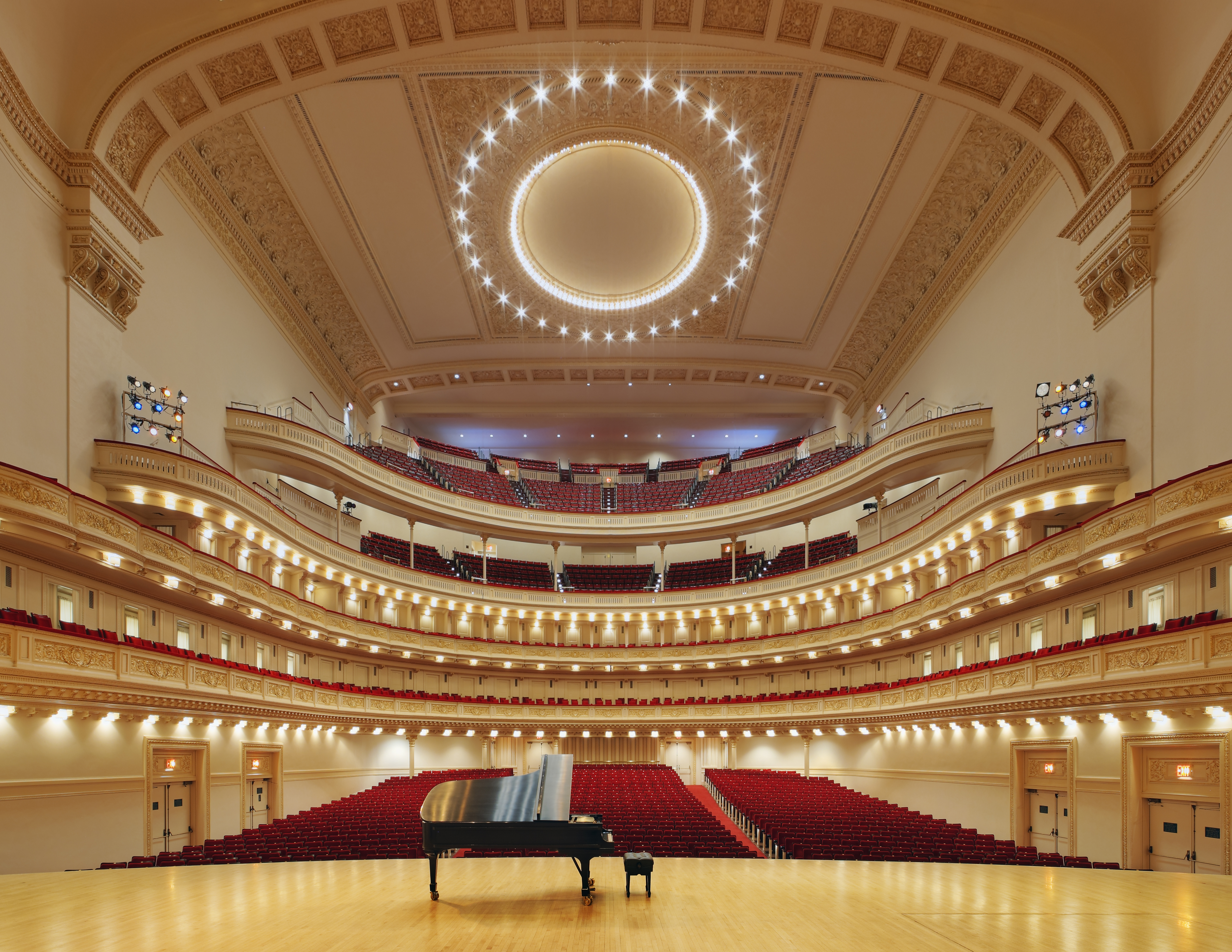 Isaac Stern Auditorium / Ronald O. Perelman Stage at Carnegie Hall. 