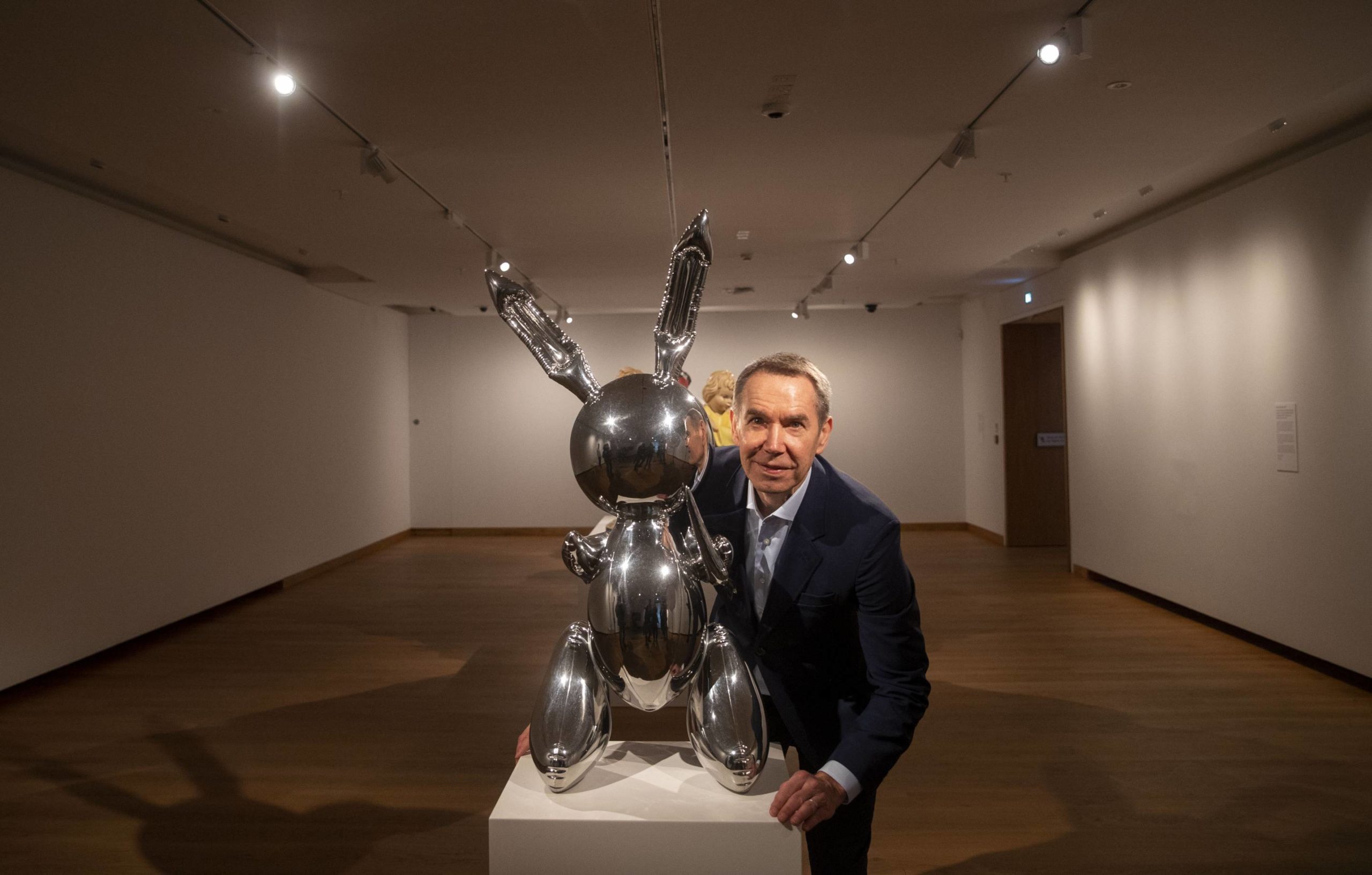 An answer to Roberta Smith’s “Stop Hating Jeff Koons”